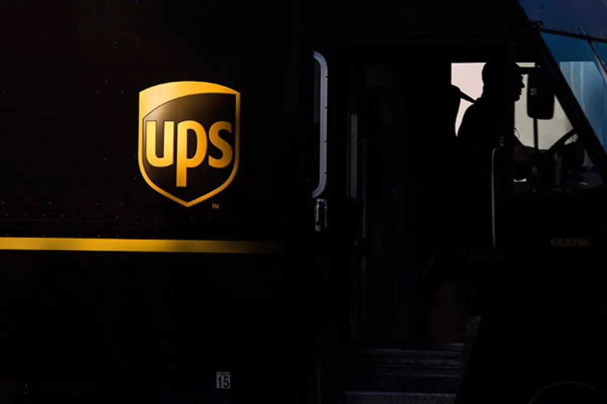 نمونه‌ای از نصب UPS در یک سیستم امنیتی خانگی