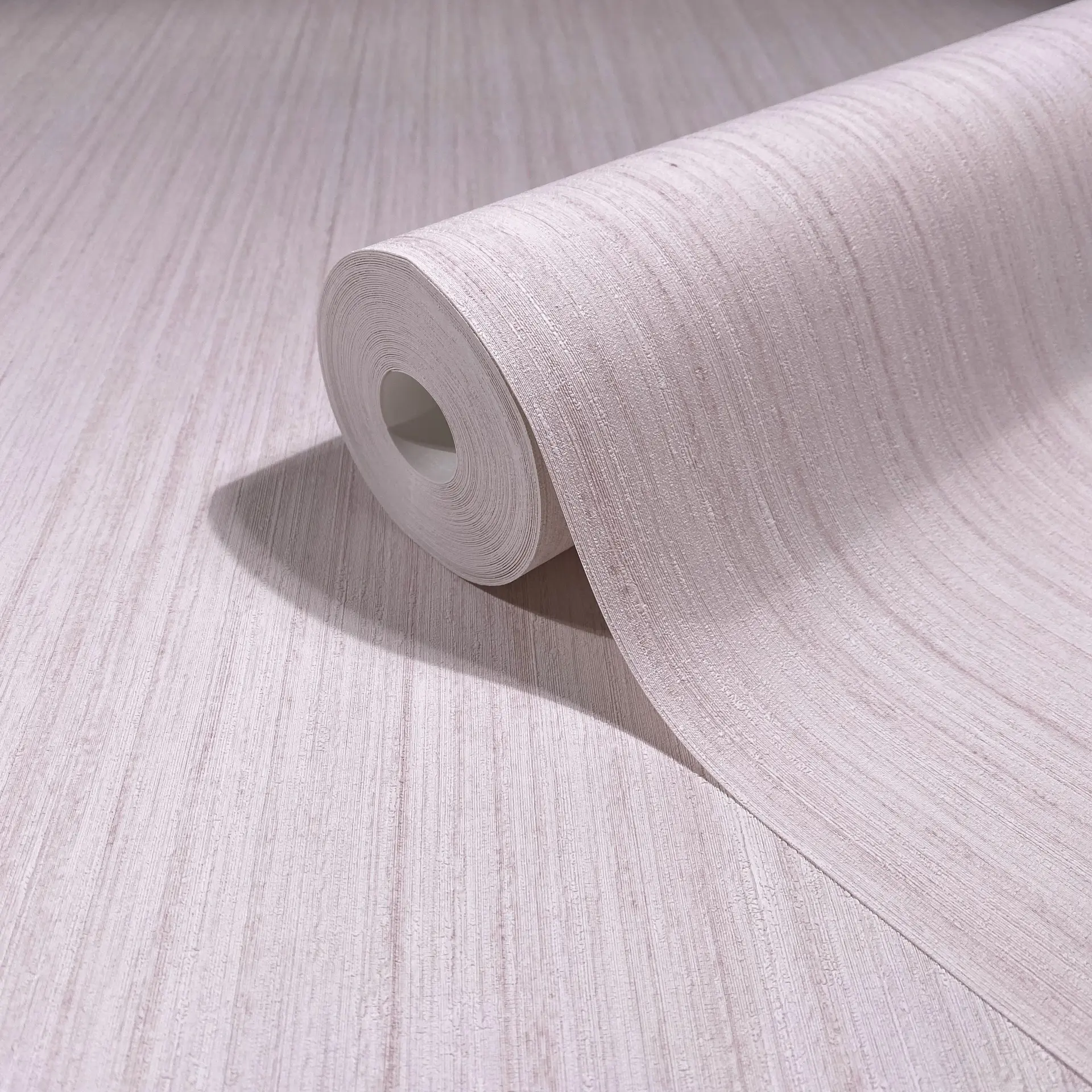 نمونهای از دیوارپوش PVC با طرح مدرن و رنگهای روشن