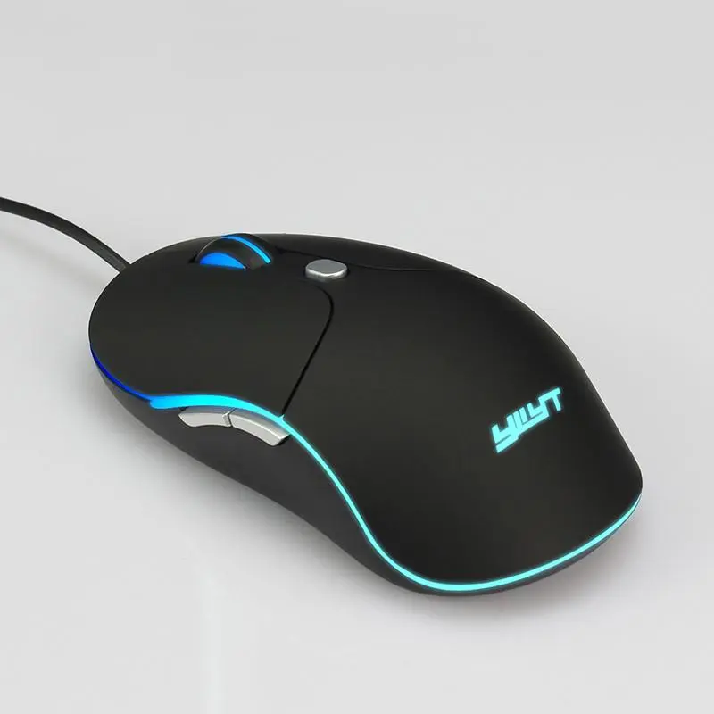 موس گیمینگ با طراحی حرفه‌ای و دکمه‌های متعدد برای بازی‌های مختلف