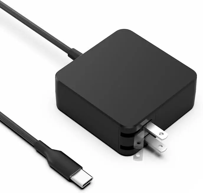 شارژر لپتاپ با پورت USB-C و مشخصات فنی