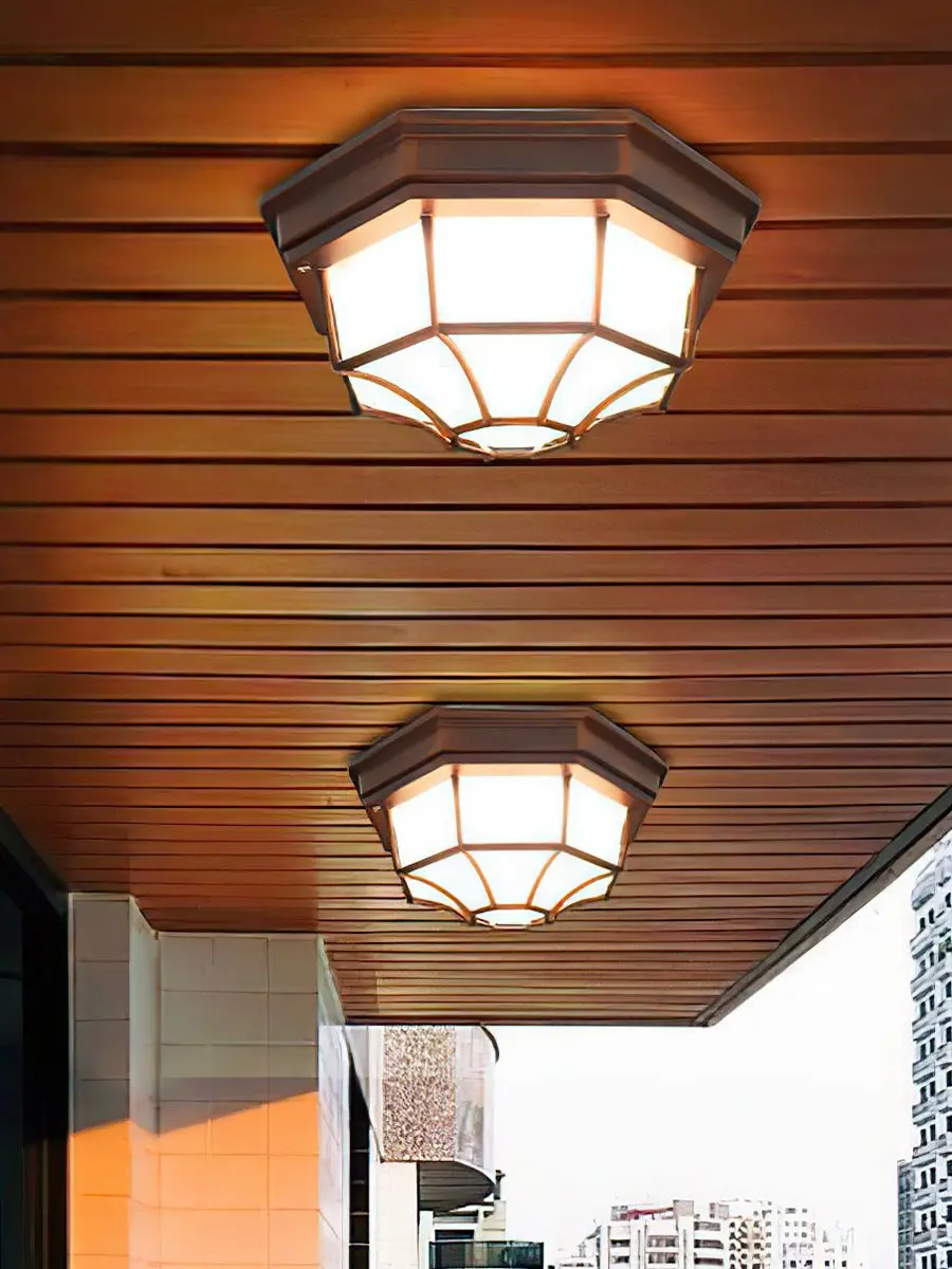 نمونههای مختلف چراغ سقفی LED با طراحیهای مدرن و سنتی
