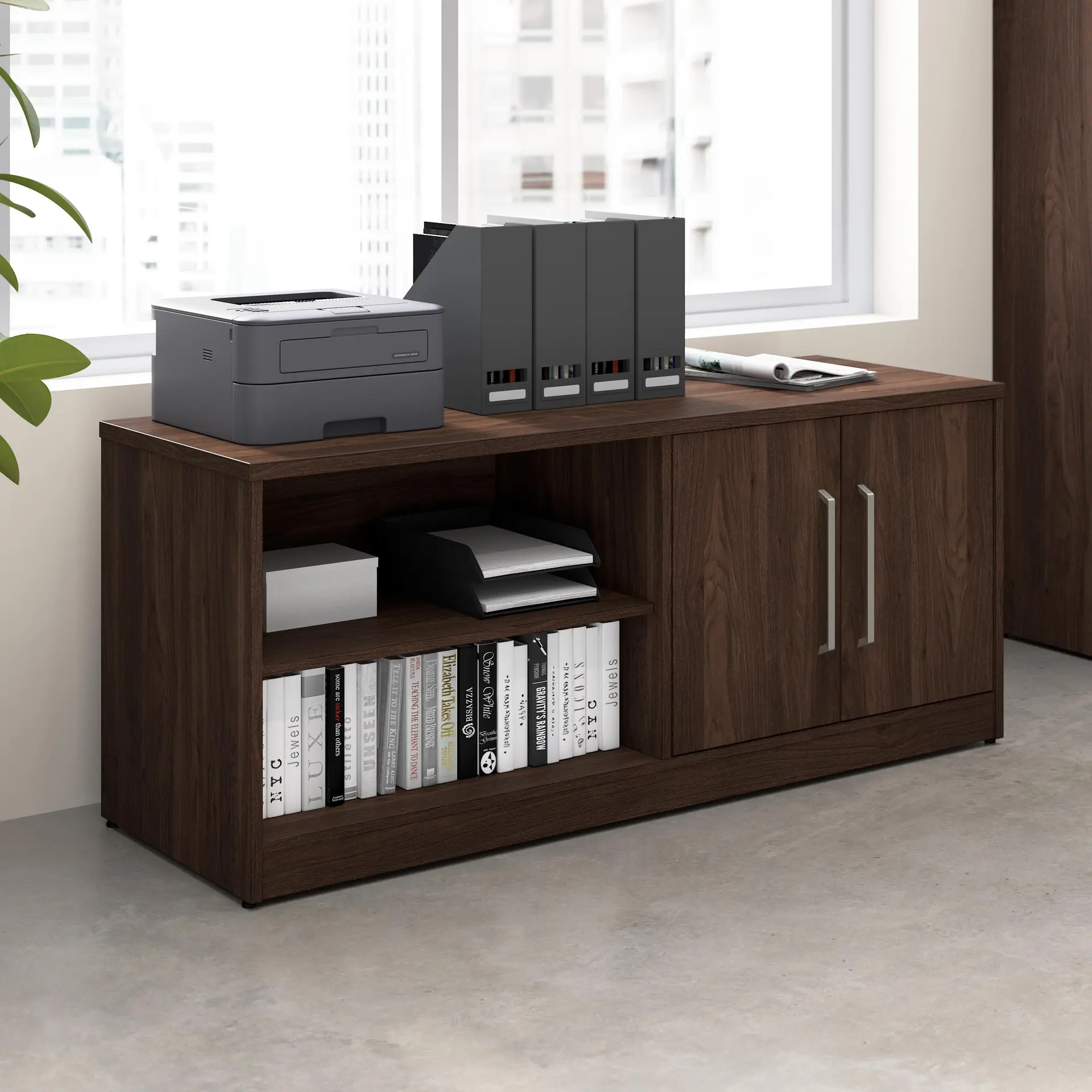 کابینت اداری با درهای شیشهای و طراحی مدرن