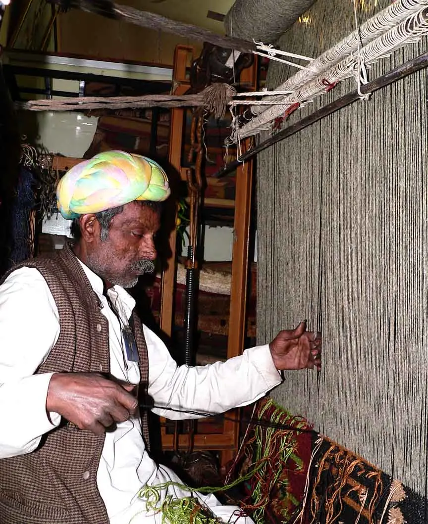دستگاه کرپساز سنتی با طراحی دستی و مکانیکی