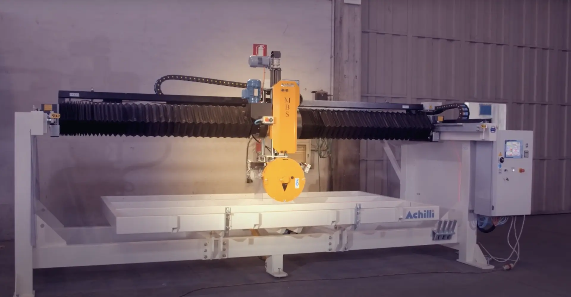 نمونه دستگاههای CNC با برندهای مختلف و مشخصات فنی متفاوت