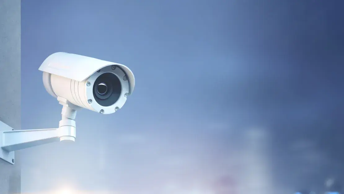 کدام دوربین تحت شبکه انتخاب بهتری است؟ بررسی کامل و ساده