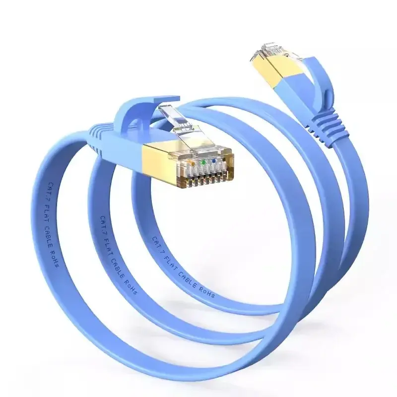 نمونهای از کابل شبکه Cat7 با محافظت فلزی و ساختار فشرده