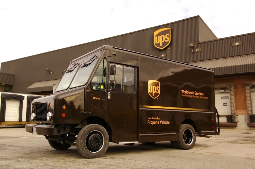 کدام UPS برای مودم انتخاب بهتری است؟ بررسی کامل و ساده