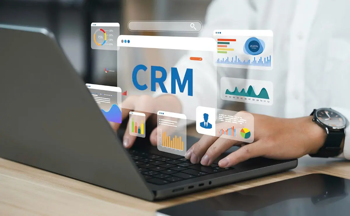 خرید نرم افزار CRM؛ راهنمای انتخاب سیستم مدیریت مشتری به زبان ساده