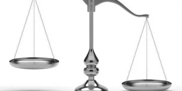 ترازوی دیجیتال با نمایشگر روشن و دقت بالا برای اندازهگیری دقیق