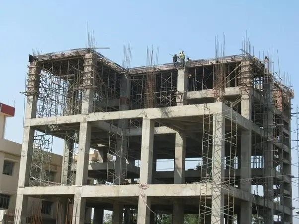 بتن مسلح چیست و چرا در ساختمان‌سازی استفاده می‌شود؛ نکات مهم و کاربردی