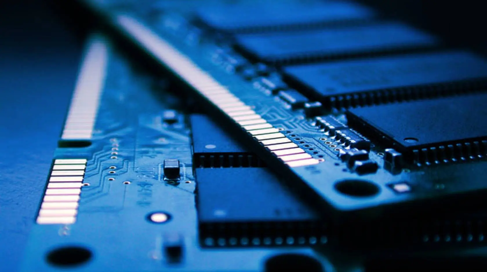 رم DDR4 با طراحی حرفه‌ای و مناسب برای سیستم‌های بازی