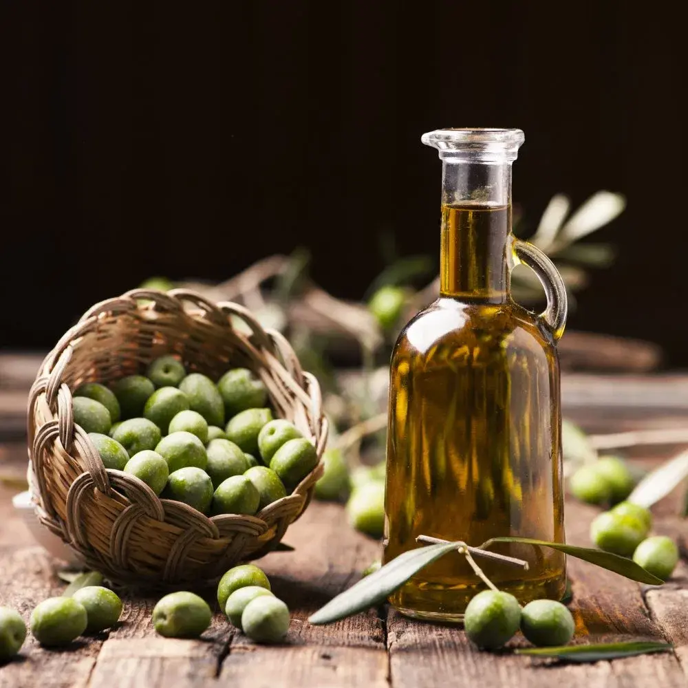 بستهبندی روغن زیتون فرابکر با برچسبهای مختلف کیفیت
