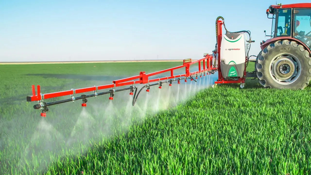 نمونهای از سمپاش پشتچرخی کشاورزی برای مناطق بزرگ