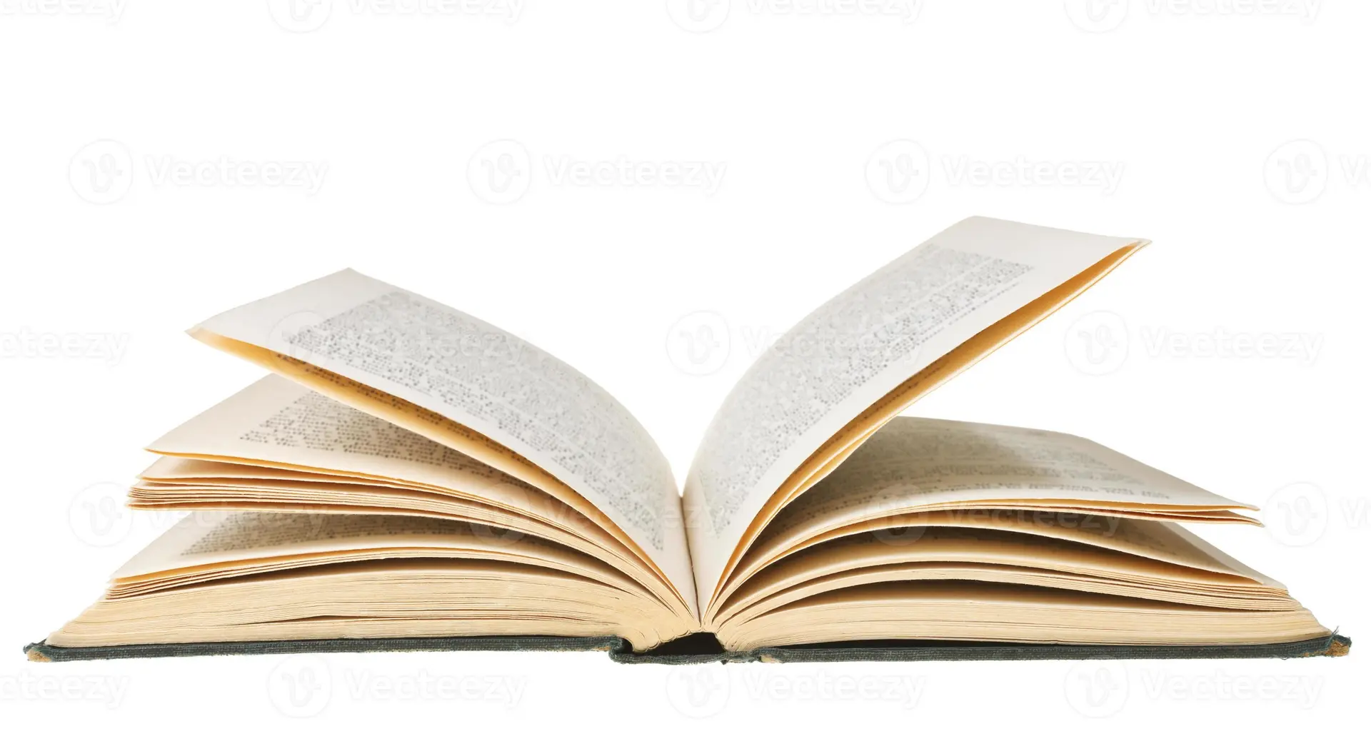 کتاب دانشگاهی باز روی سطح سفید