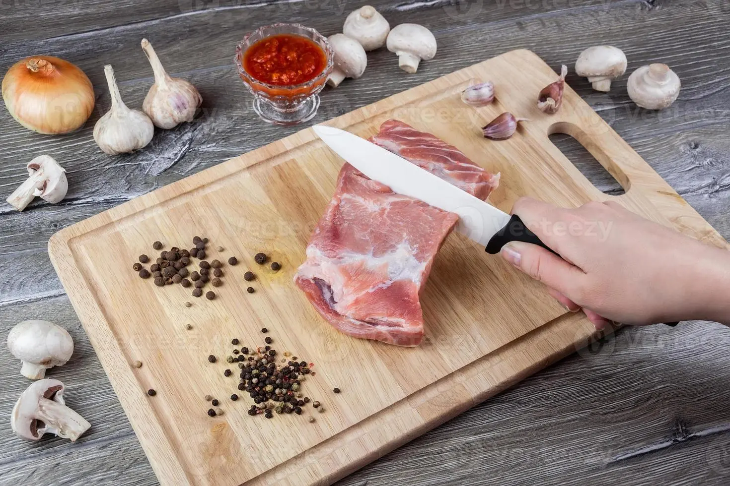تخته گوشت پلاستیکی ضدعفونیپذیر با سطح صاف برای برش گوشت و سبزیجات