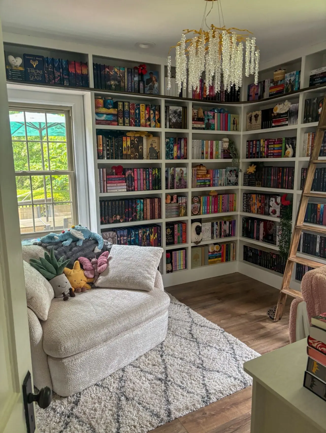 طراحی کتابخانه خانگی؛ راهنمای کامل و کاربردی