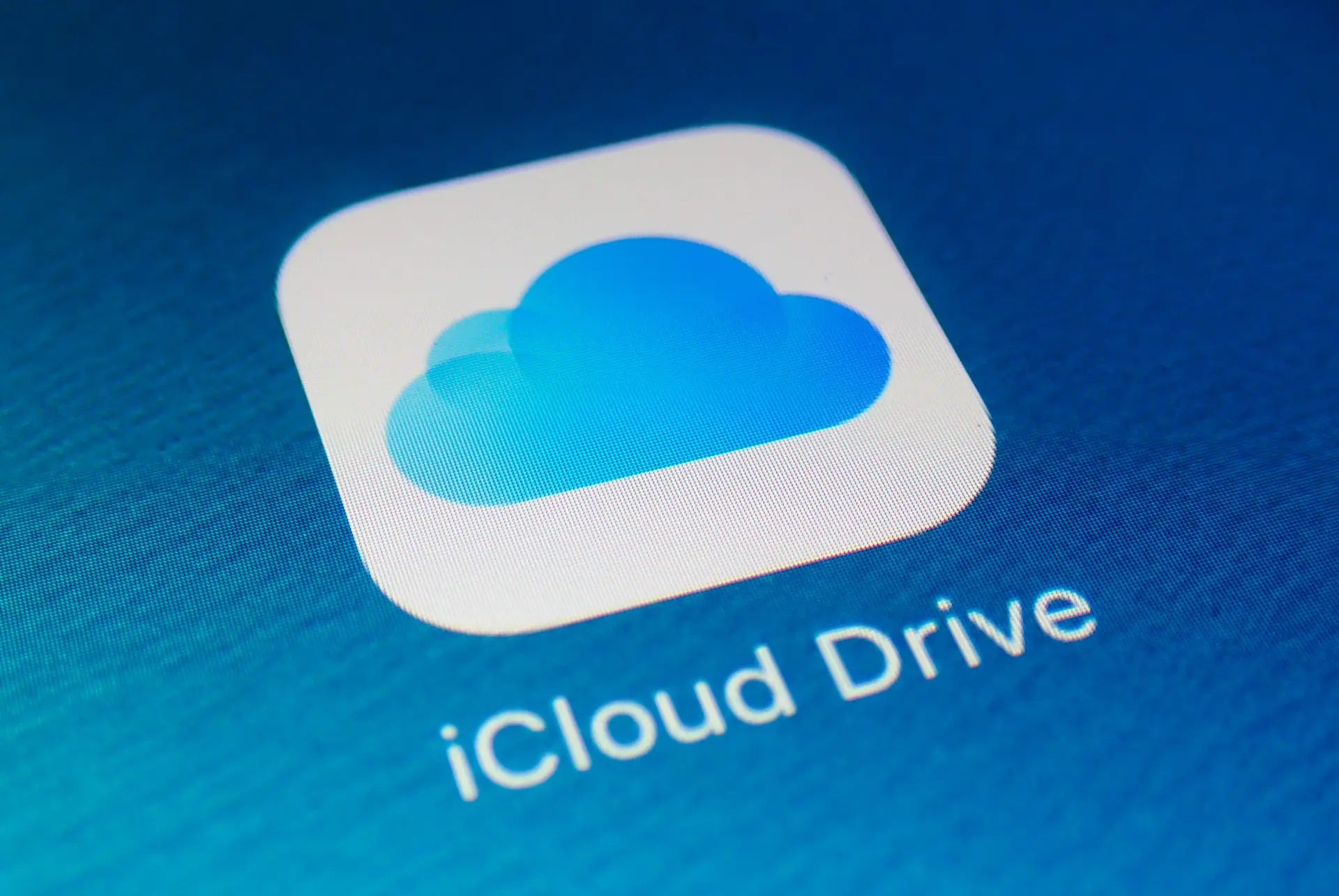 نمای تنظیمات iCloud در دستگاههای اپل و فعالسازی امکانات مختلف