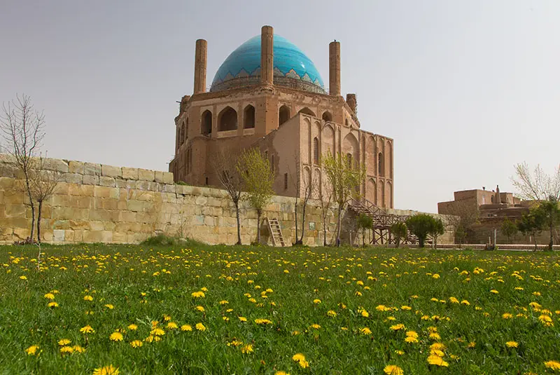 منطقه اسکی سبلان زنجان با برف و امکانات تفریحی زمستانی