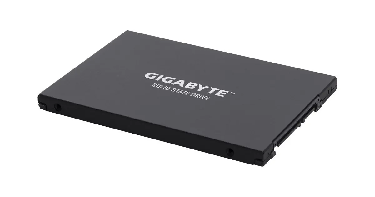 SSD چگونه کار می‌کند و چرا سریع‌تر از هارد است؛ راهنمای کامل و کاربردی