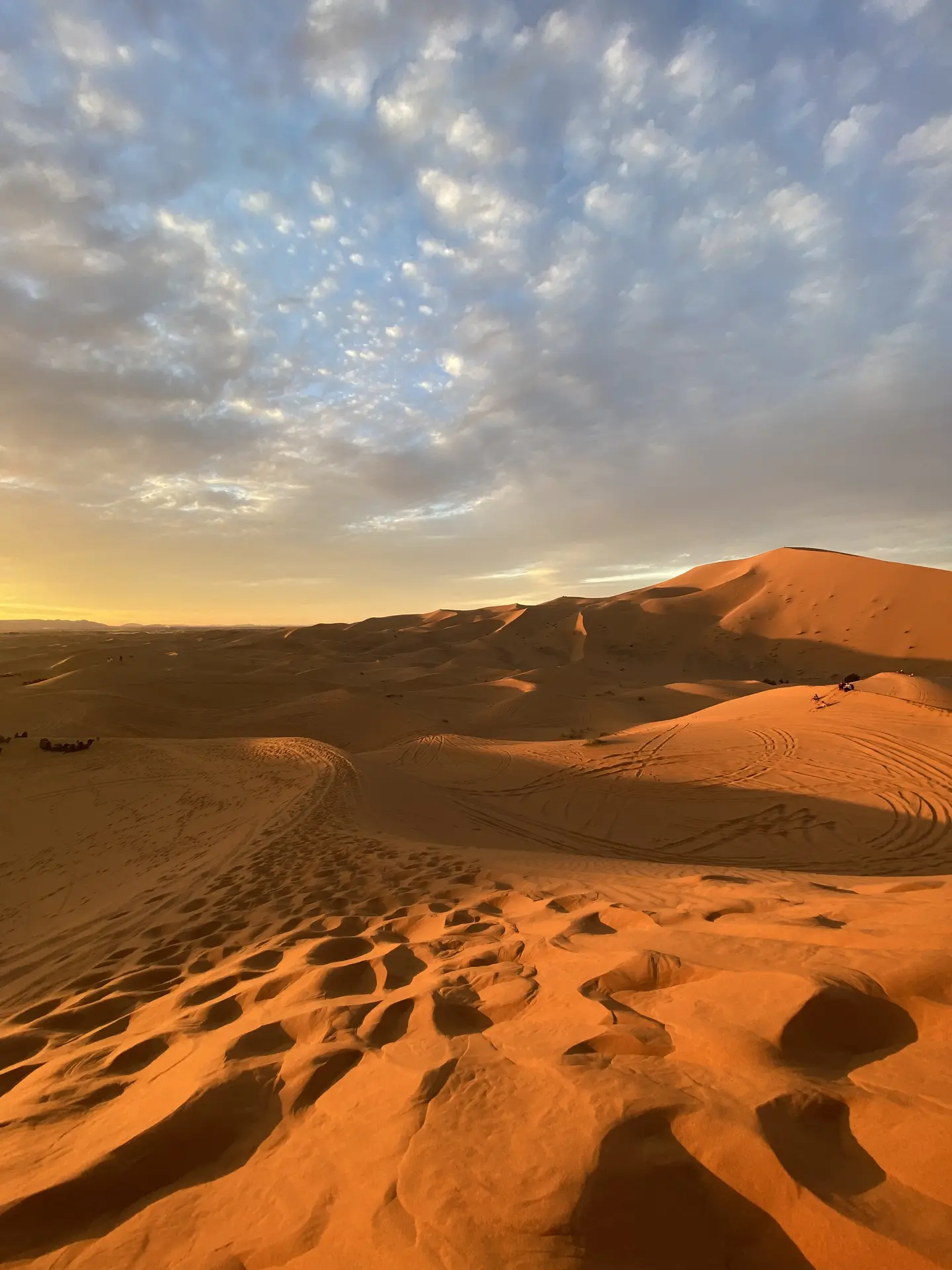 کویر ورزنه؛ آنچه درباره تفریحات و راهنمای سفر باید بدانید