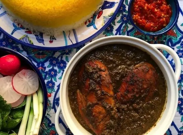 معروف‌ترین غذاهای محلی گیلان؛ یک راهنمای کامل برای تصمیم بهتر