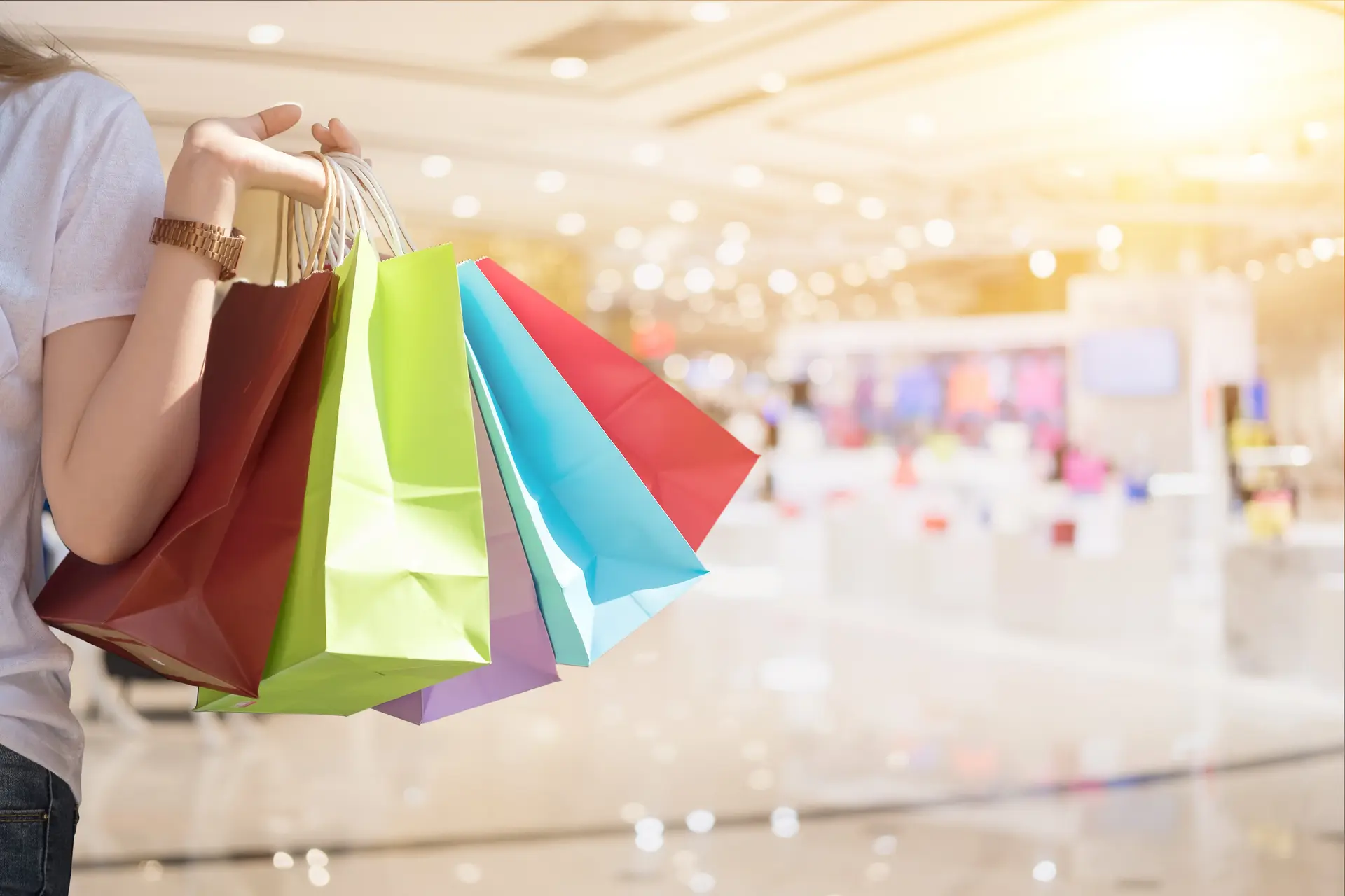 بررسی شرایط بازار و انتخاب بهترین زمان برای خرید