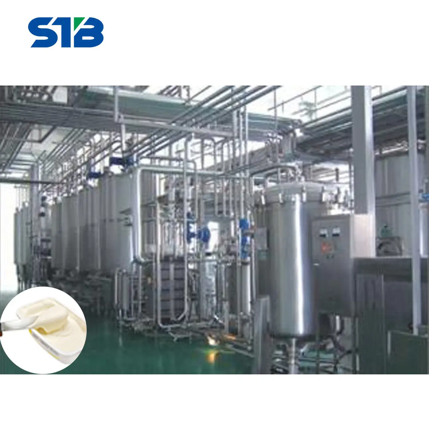 خط تولید پنیر نیمه سخت در یک کارخانه مدرن