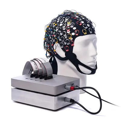 دستگاه EEG مدرن با الکترودهای متعدد برای ثبت دقیق فعالیت مغز