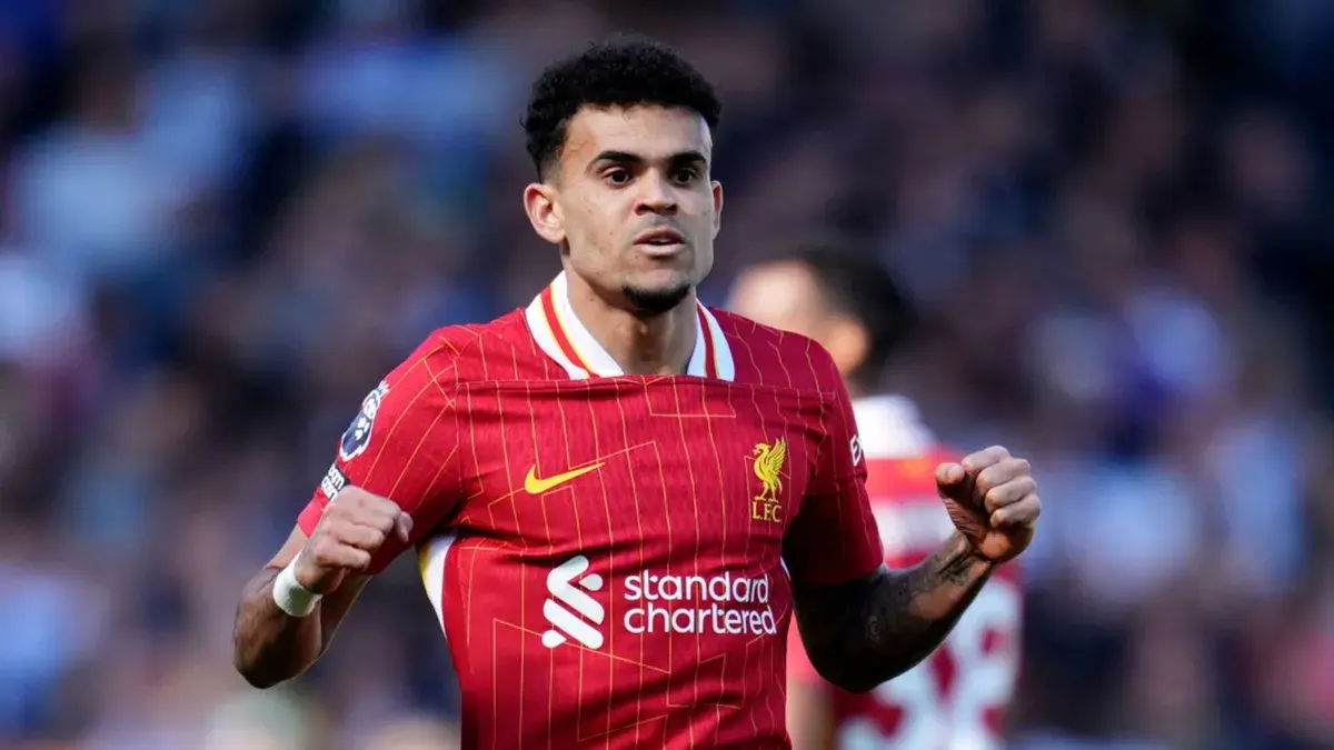 لوئیس دیاز در حین بازی با لباس تیم ملی کلمبیا