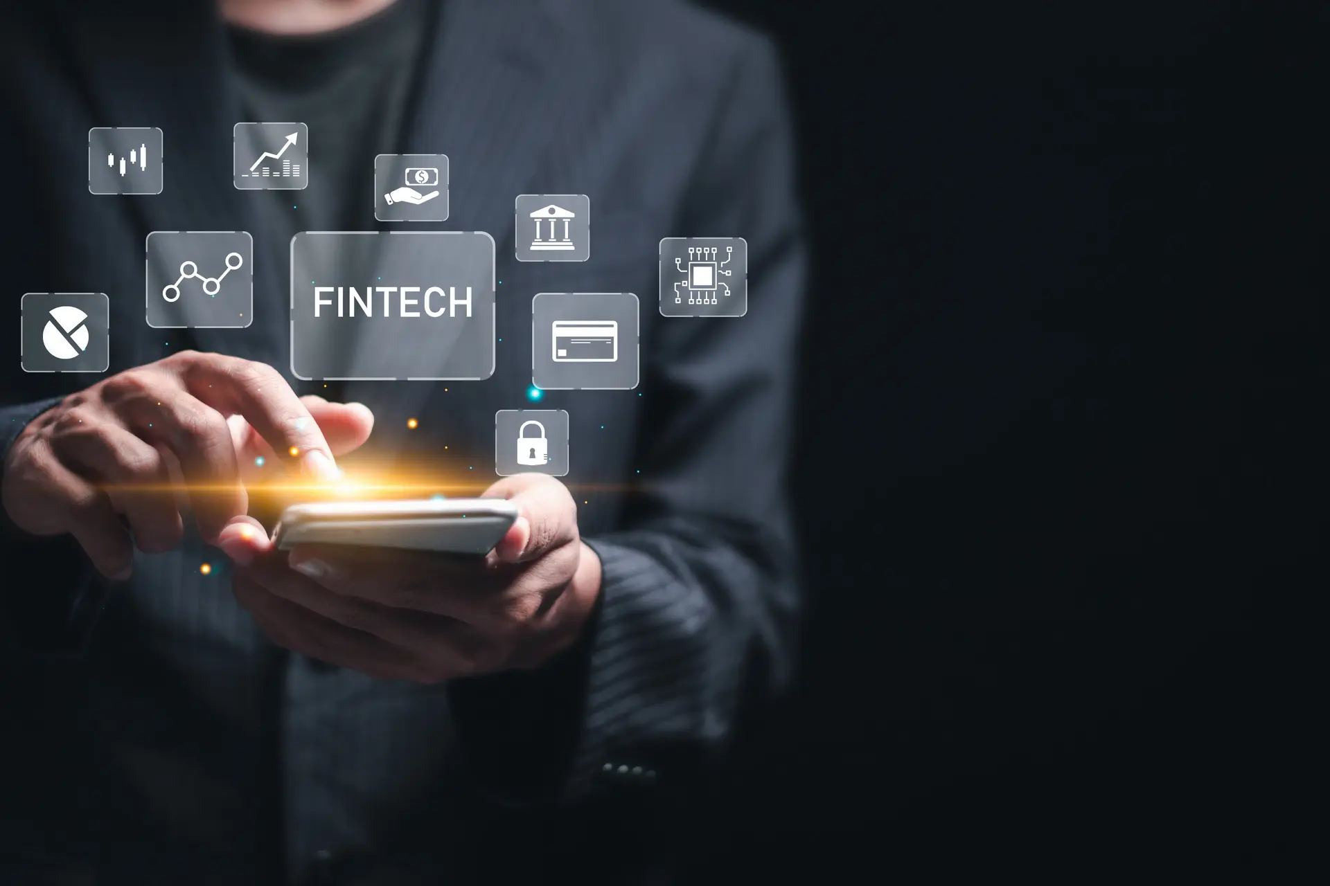 اپلیکیشن‌های موبایل و خدمات مالی دیجیتال در فین‌تک