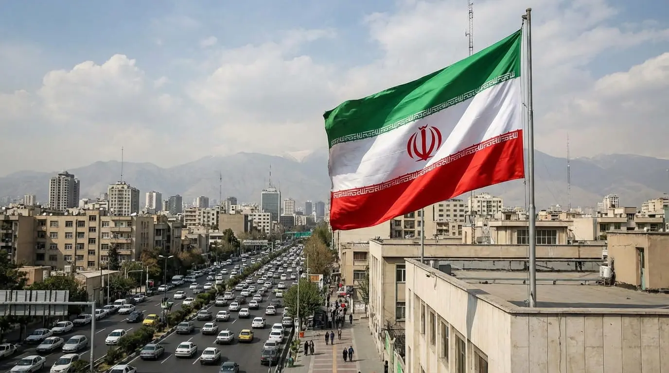 پرچم ایران با طرح سنتی و رنگ‌های سفید، سبز و قرمز
