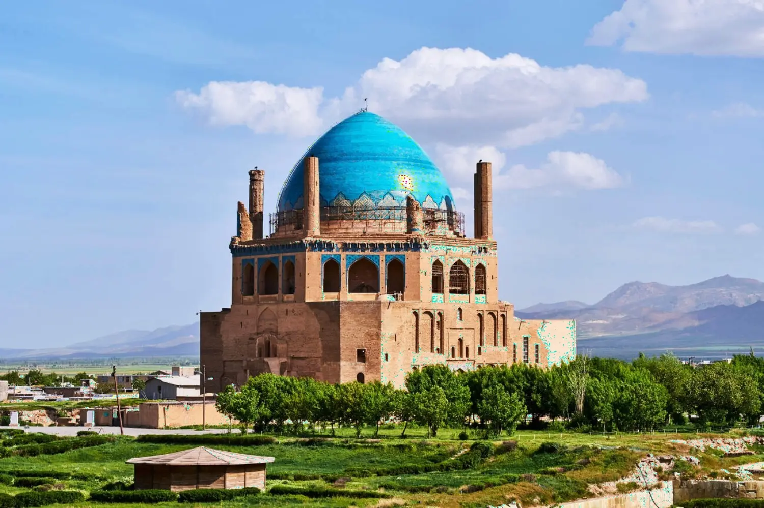 گنبد سلطانیه؛ شاهکار معماری تاریخی ایران و راهنمای تصمیم‌گیری