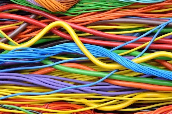 نمونههای مختلف سیم و کابل برقی با ساختارهای متفاوت