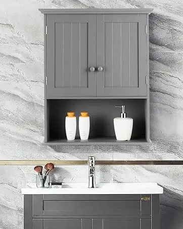 کابینت دیواری با طراحی مدرن و درهای شیشه‌ای، مناسب برای فضاهای کوچک و بزرگ