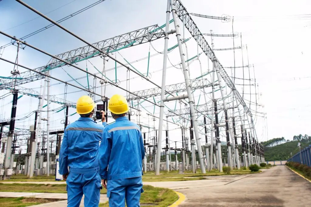سیستم مدیریت دارایی الکتریکی برای افزایش کارایی انرژی در محیطهای صنعتی