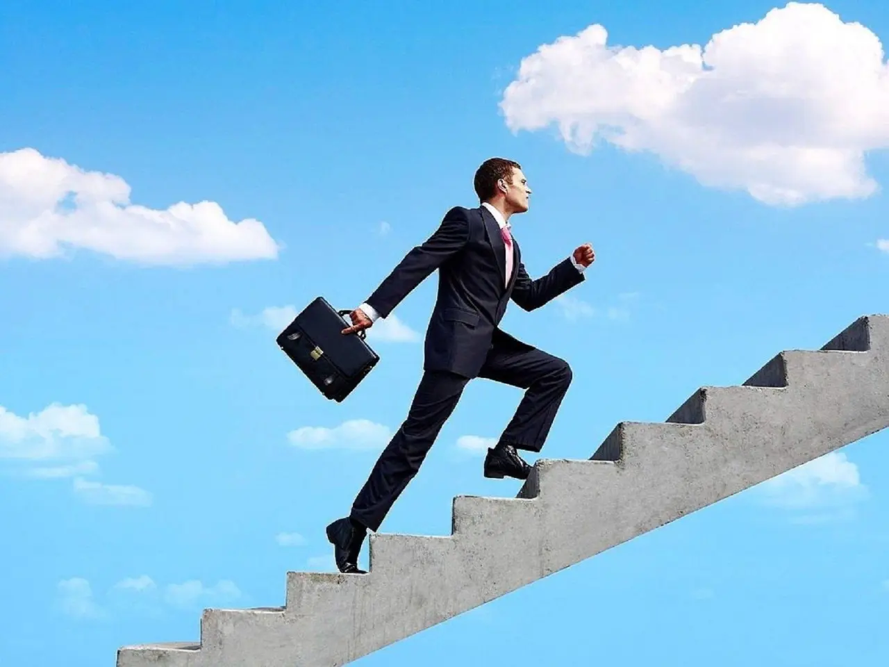 Customer Success چیست و چگونه باعث افزایش درآمد می‌شود؛ بررسی نکات و جزئیات مهم