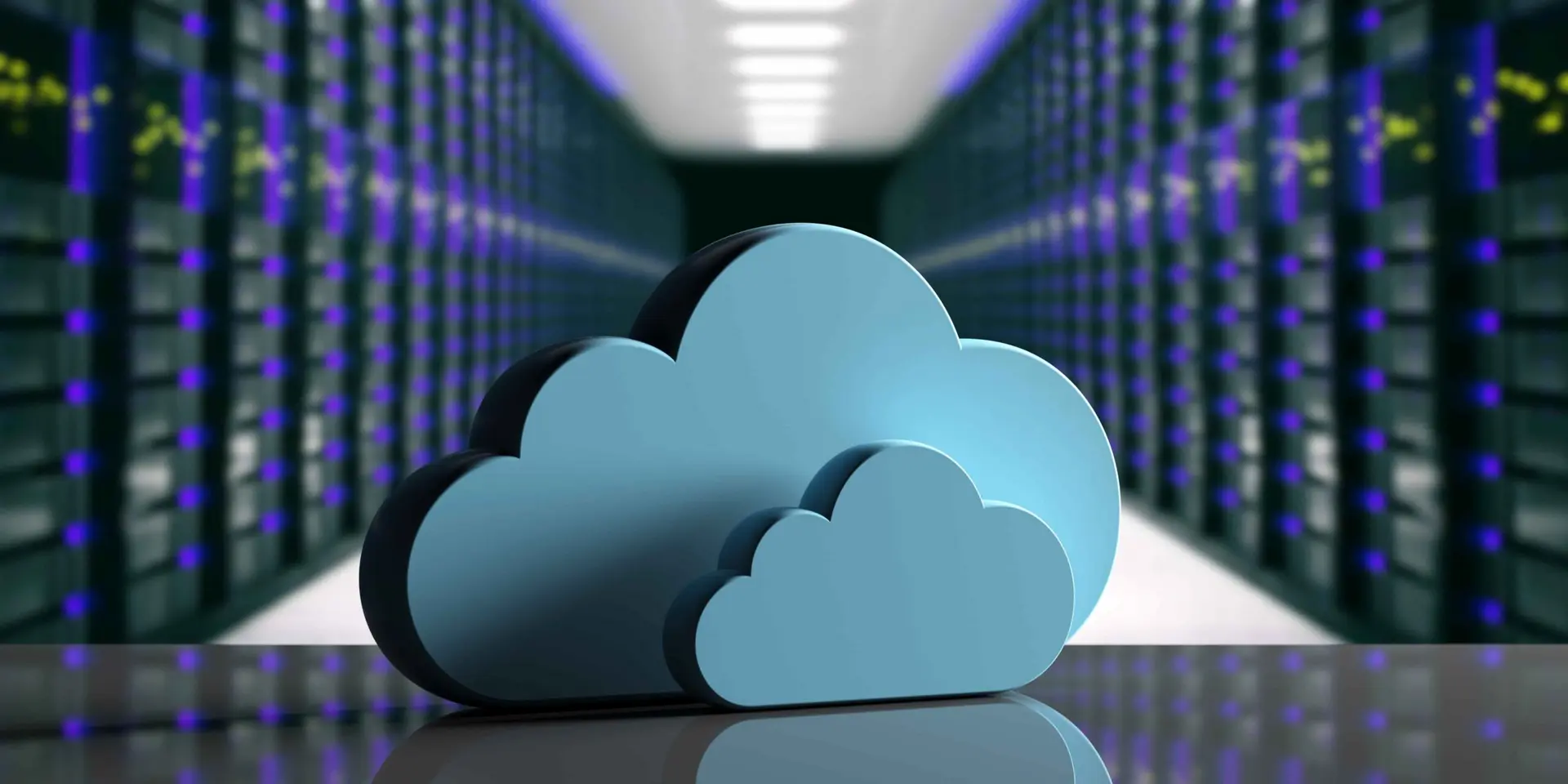 مرکز داده ابری با تجهیزات پیشرفته و سیستمهای ذخیرهسازی