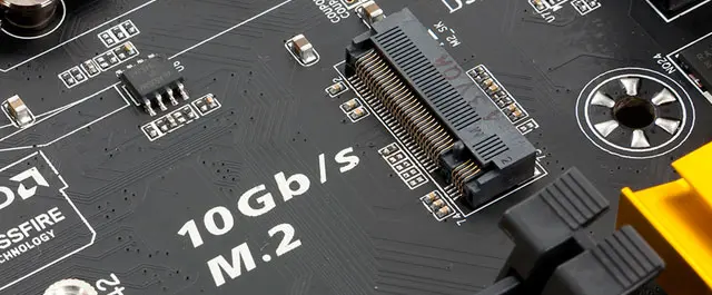 اتصال کنکتور M.2 با کلید M، که برای SSDهای PCIe استفاده می‌شود