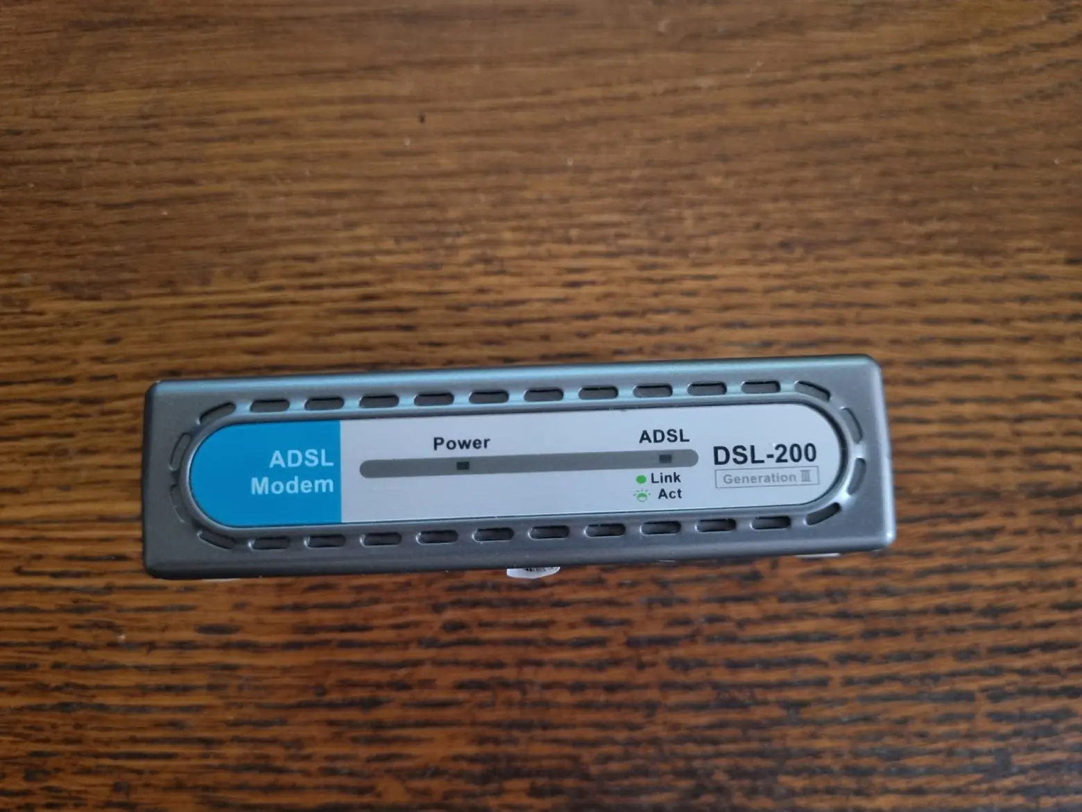 ADSL چیست و چگونه کار می‌کند؛ راهنمای کامل و کاربردی