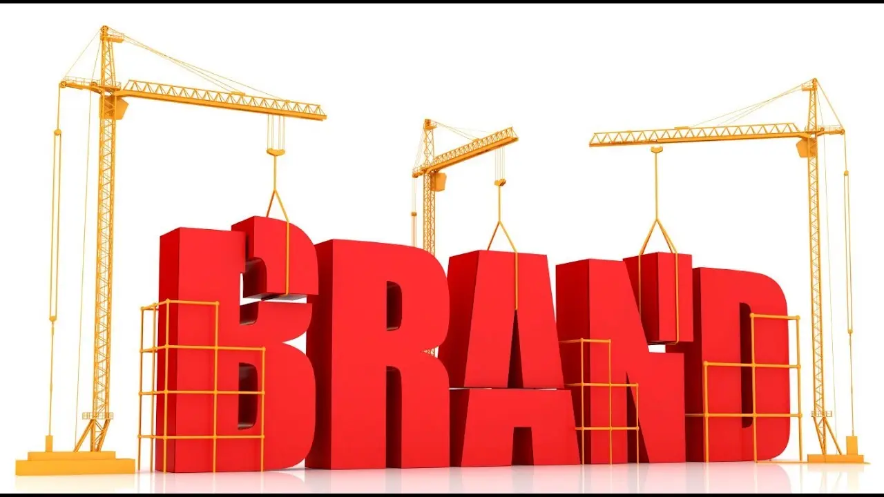 یک صفحه وب‌سایت مدرن که نشان‌دهنده یک برند دیجیتال موفق است
