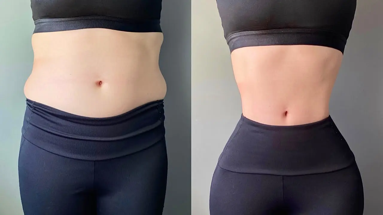 یک فرد در حال ثبت پیشرفتهای شخصی با استفاده از یک دفترچه و قلم