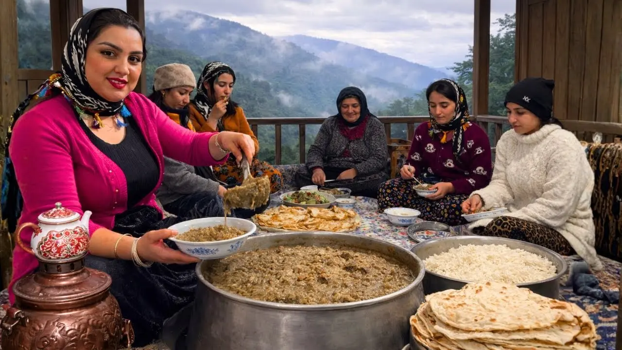 کله پلو یکی از غذاهای سنتی شمال ایران با برنج و مغز گوسفند