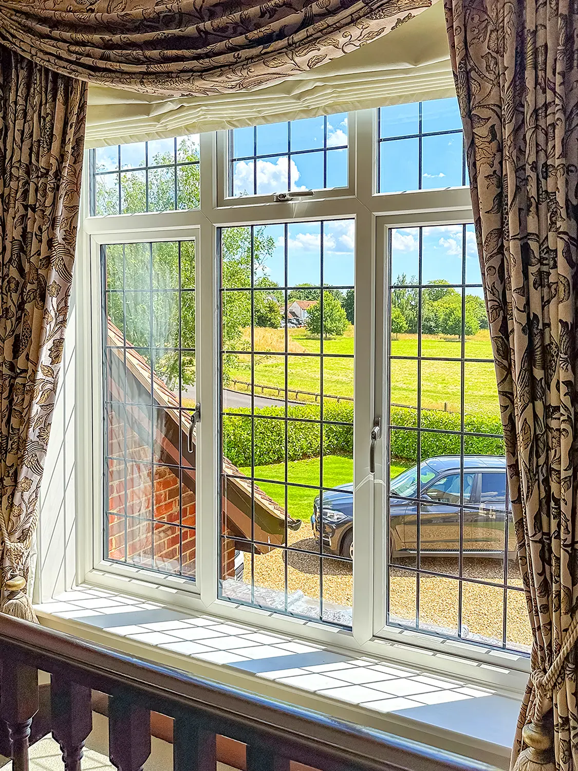 پنجره‌های دو جداره UPVC با طراحی مدرن و دقیق
