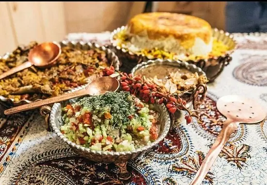 غذاهای سنتی ایرانی با تنوع مواد و طعم