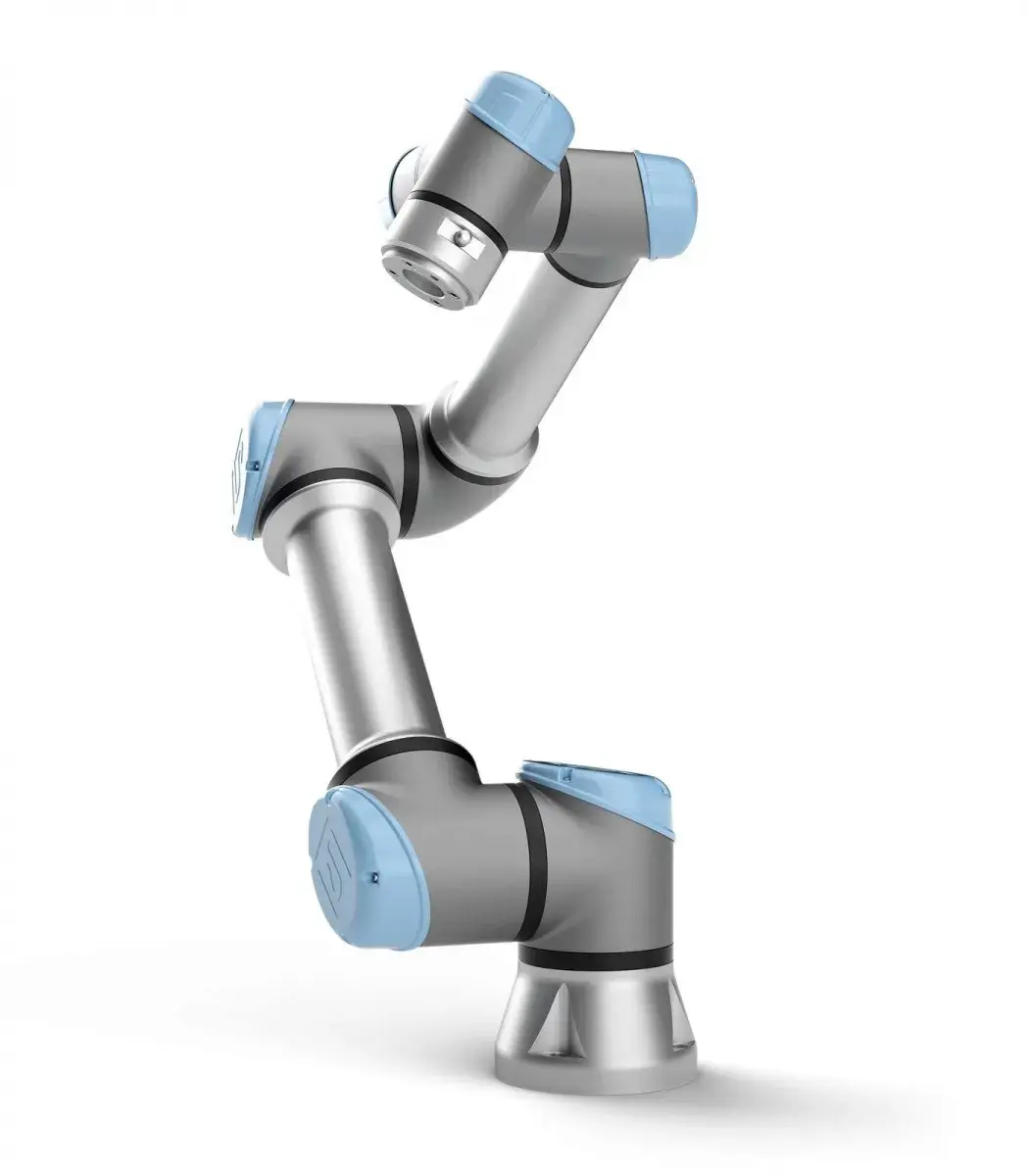 ربات همکار یا Cobot چیست و چه تفاوتی با ربات صنعتی دارد؛ یک راهنمای کامل برای تصمیم بهتر