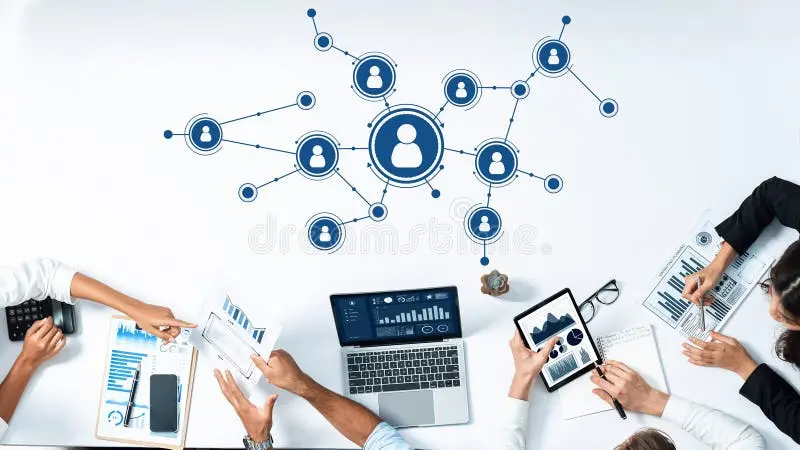 نمایش گرافیکی شبکه معاشرت حرفه‌ای با استفاده از ارتباطات دیجیتال و تیم‌های کاری